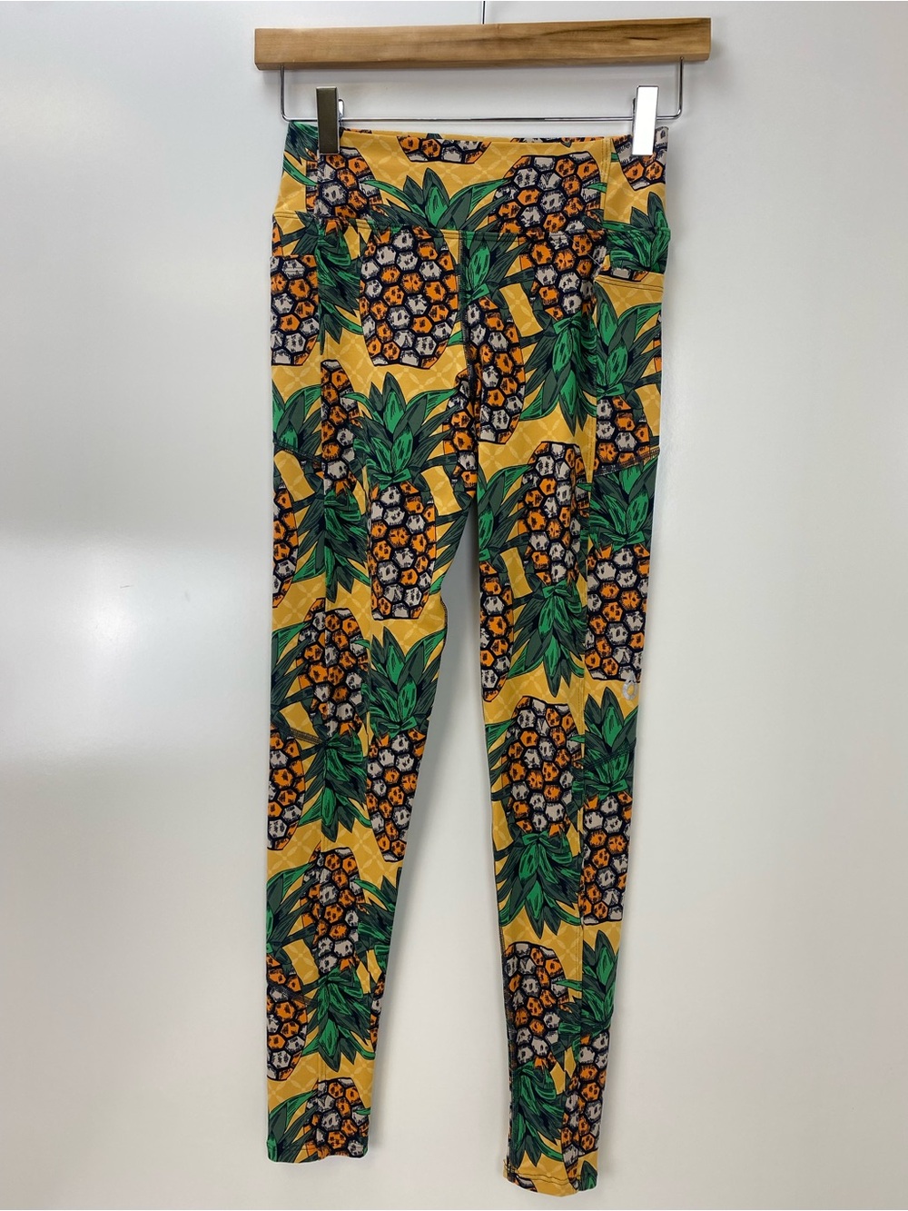 Dona Jo Pineapple-Print Leggings in Yellow & Green